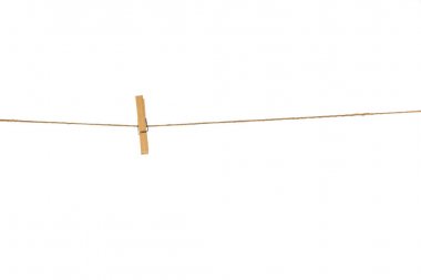 İpi ile ahşap clothespins dönüştürün.