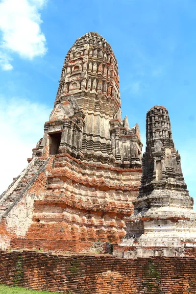 Lugar antigo no parque histórico de ayutthaya — Fotografia de Stock