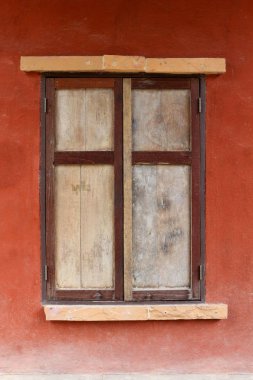 eski ahşap pencere 