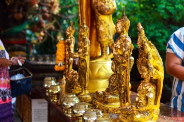 gerçek altın varak altın buddha heykeli