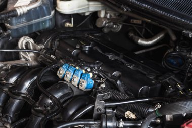 LPG yakıt enjeksiyon makine dairesi odakta