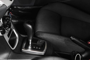 otomatik vites araba odak içinde