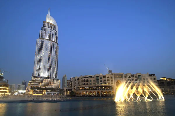 Güzel ünlü şehir merkezinde Dubai gece, , — Stok fotoğraf