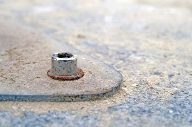 Vidalar, metal plakayı giderme ve cıvata,