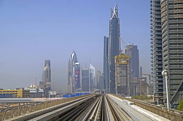 DUBAI, EMIRADOS ARAB UNIDOS - 16 DE JUNHO DE 2015  : — Fotografia de Stock