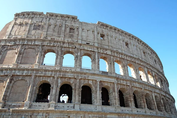 O Coliseu em Roma, Itália — Fotografia de Stock