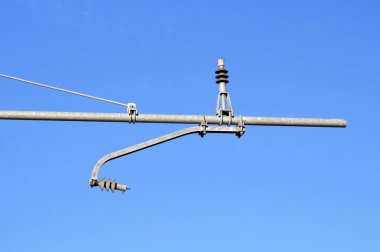 Elektrikli tren terminal iletişim bağlayıcı. Terminaller için çelik çubuklar