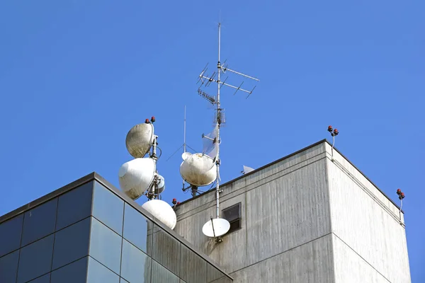 Antennes sur le toit — Photo