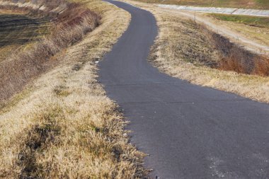 ufuk doğru eğri sokak yol