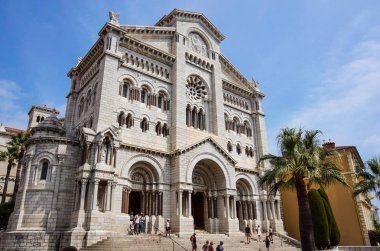 Monaco Fransa 16 Ağustos 2017: Saint nicholas cathedrale Monte Carlo, Monako.