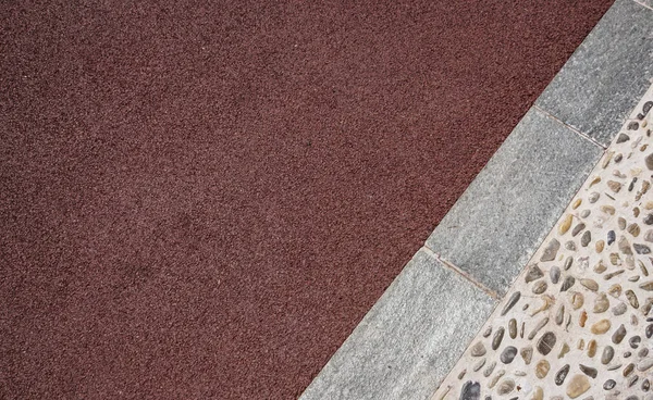 Perspektivvyn av olika färg Grunge tegel sten på marken för gatan Road. Trottoaren, uppfart, marksten . — Stockfoto
