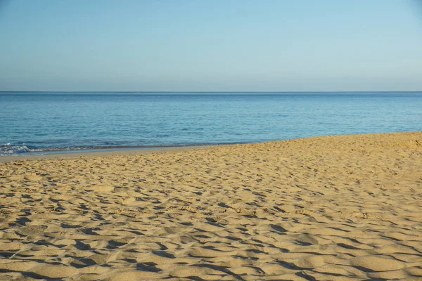 Arte Hermoso amanecer sobre la playa tropical — Foto de Stock