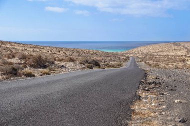 Yalnız yol çölde, Fuerteventura Kanarya Adaları