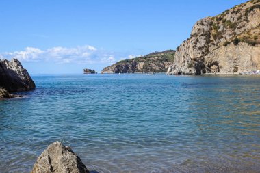 Capri Adası İtalya 'da güzel bir yaz gününde