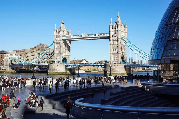 London Storbritannien April Tower Bridge London April 2017 Bascule Tower — Stockfoto