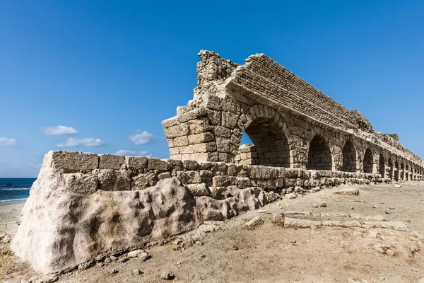 Основание древнего акведука — стоковое фото
