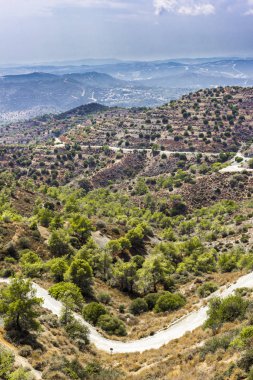 Dağ toprak yol cilvesi