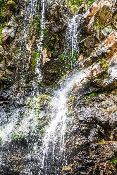 Uma Pequena Cachoeira Nas Montanhas Troodos Parte Central Ilha Chipre — Fotografia de Stock