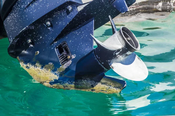 Schraube Von Kleinen Booten Einer Ruhigen Bucht Auf Der Insel — Stockfoto