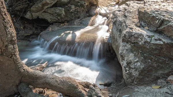 Fluxos Frescos Cachoeira Montanha Erawan Província Kanchanaburi Oeste Tailândia — Fotografia de Stock