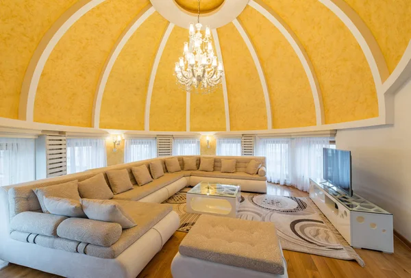 Interior of a luxury dome apartment villa, living room, domed ce — Stock Photo, Image