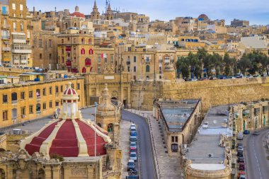 Valletta, Malta - Grand Harbour Malta Valletta antik duvarlar ile güneş doğarken