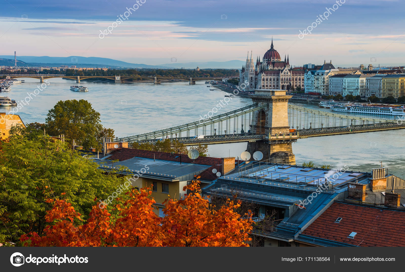 Budapest Hongrie Lever De Soleil Sur Budapest Avec Pont à