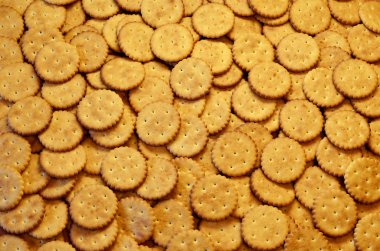 Klasik yuvarlak tuzlu kraker