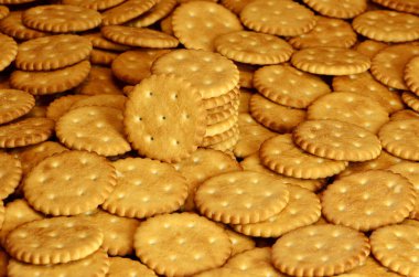 Klasik yuvarlak tuzlu kraker