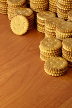 Klasik yuvarlak tuzlu kraker