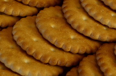 Closeup arka plan çok tuzlu kraker yuvarlak