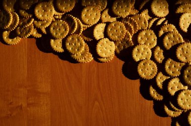 Closeup arka plan çok tuzlu kraker yuvarlak