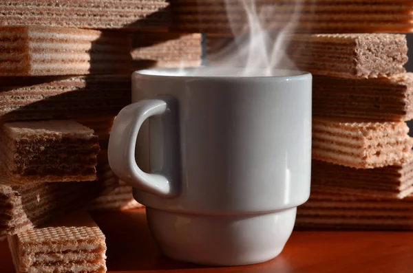 Coffee cup and waffels — Stock Photo, Image