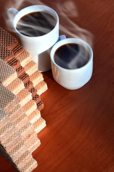 Tasse à café et gaufres — Photo