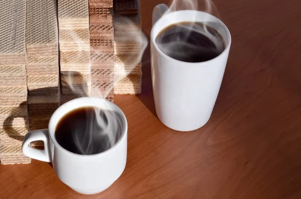 Kaffekopp och våfflor — Stockfoto