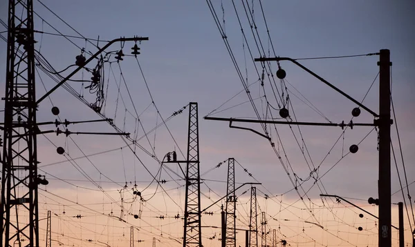 Järnvägen Luftledningar Mot Klar Blå Himmel Kontakta Tråd Järnvägen Högspänningsledningar — Stockfoto