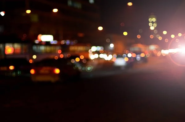 Lumières Nocturnes Grande Ville Avenue Nocturne Floue Avec Des Feux — Photo