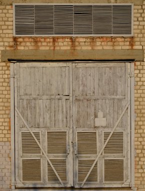 Trafo Merkezi ahşap kapı