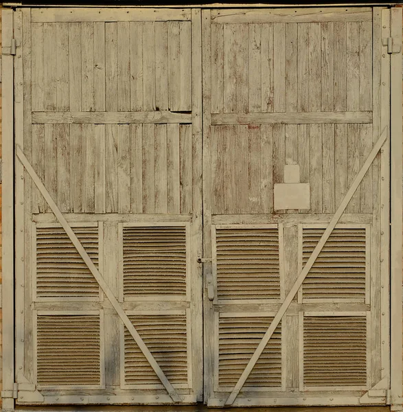 Trafo Merkezi ahşap kapı