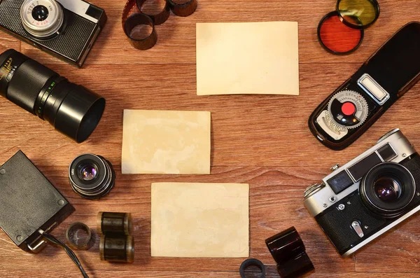 Stillleben mit alten Fotoapparaten — Stockfoto