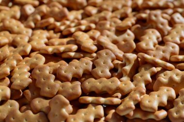 Desen birçok sarı tuzlu kraker