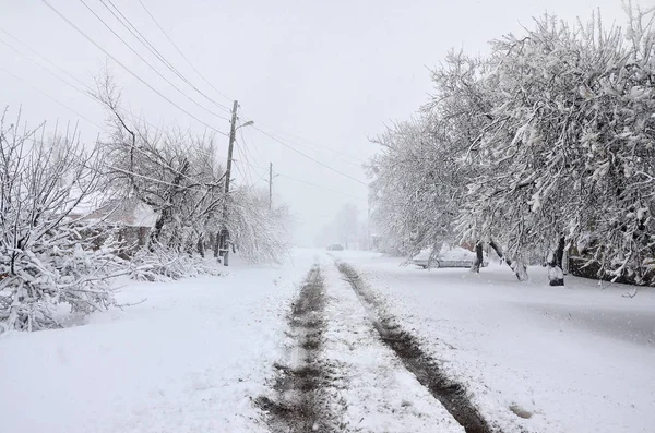 Kharkov Ukraine Abril 2017 Precipitação Inesperada Neve Abril Nas Ruas — Fotografia de Stock