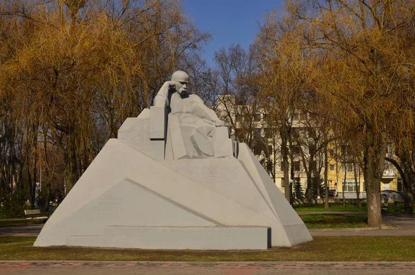 Poltava Ukrayna Nisan 2017 Anıt Ukraynalı Yazar Sanatçı Taras Şevçenko — Stok fotoğraf