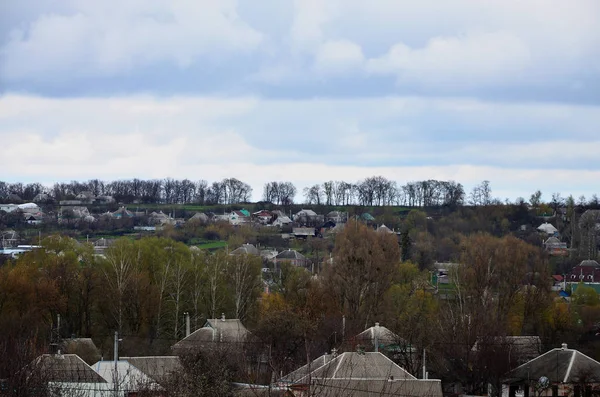 Paesaggio Rurale Con Molte Case Private Alberi Verdi Panorama Suburbano — Foto Stock