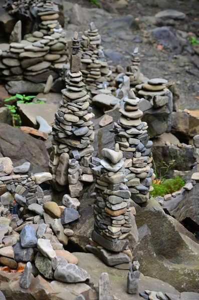 Une Étrange Composition Petits Rochers Montagne Imitation Bâtiments Anciens Échelle — Photo