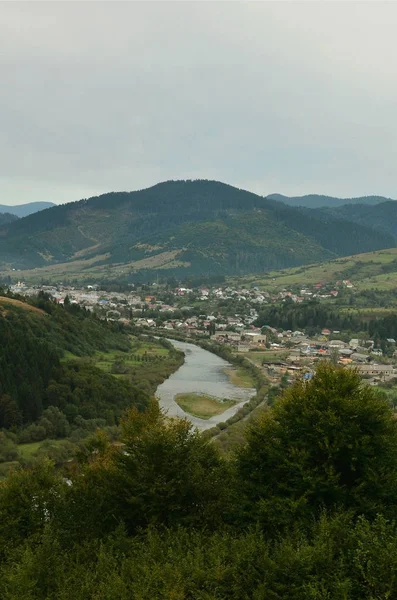 Een Prachtig Uitzicht Het Dorp Van Mezhgorye Karpaten Regio Een — Stockfoto