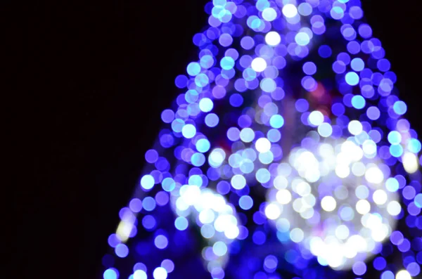 Θολή Θραύσμα Από Δέντρο Νέο Έτος Πολλά Στρογγυλά Φώτα Μπλε — Φωτογραφία Αρχείου