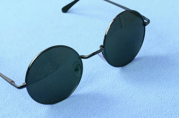 Stylish Black Sunglasses Glasses Lies Blanket Made Soft Fluffy Light — Stock Photo, Image