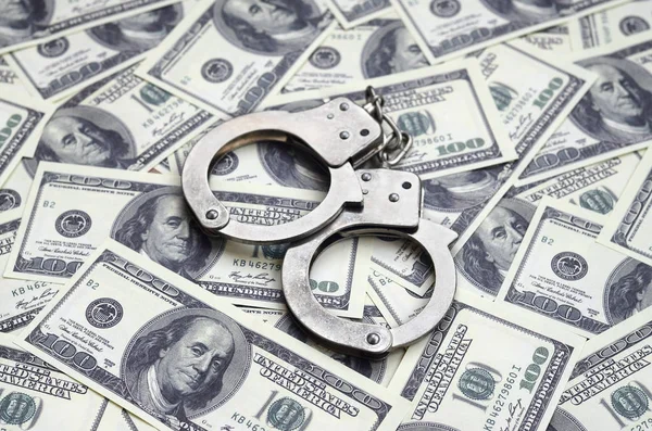 Politie Handboeien Lie Alot Dollarbiljetten Het Concept Van Illegaal Bezit — Stockfoto