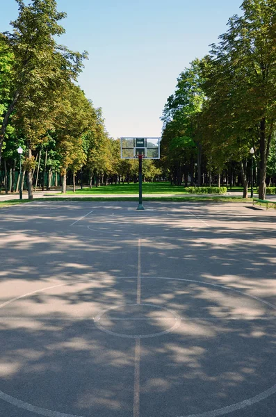 Leerer Straßenbasketballplatz Für Konzepte Wie Sport Und Bewegung Und Gesunden — Stockfoto